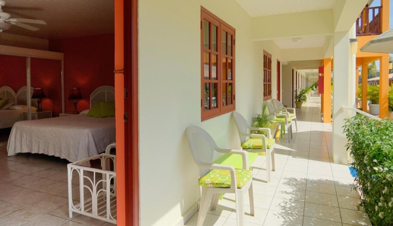 Aruba Quality Apartments & Suites 棕榈滩 外观 照片